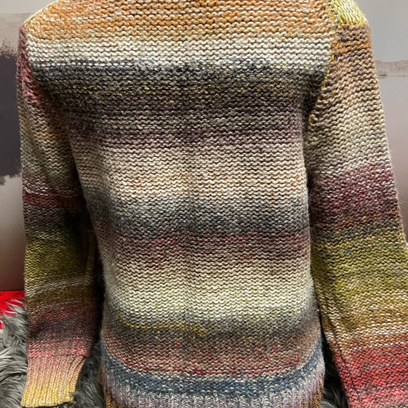 Roots Sweater - Picture 2 of 3